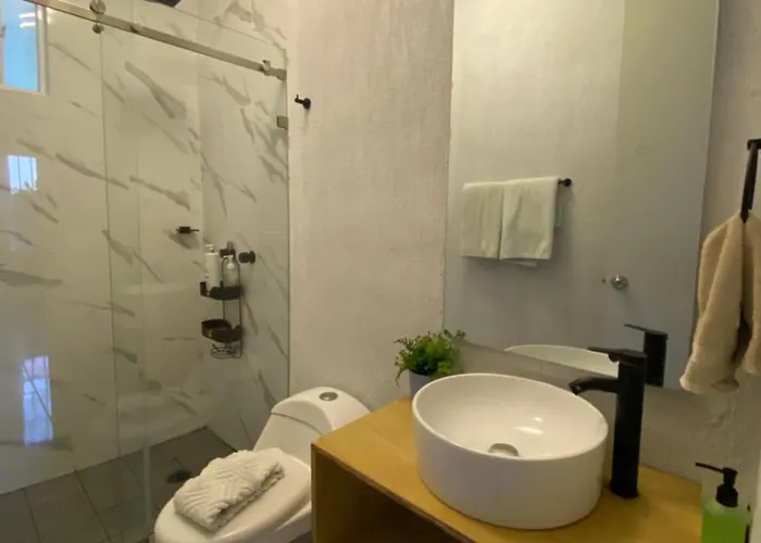 Apartment One Day Peaceful & Cozy In A Residential Neighborhood *